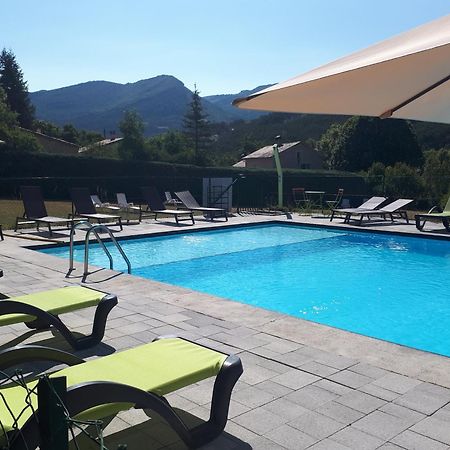 Logis Hotel Le Ceans Orpierre Esterno foto