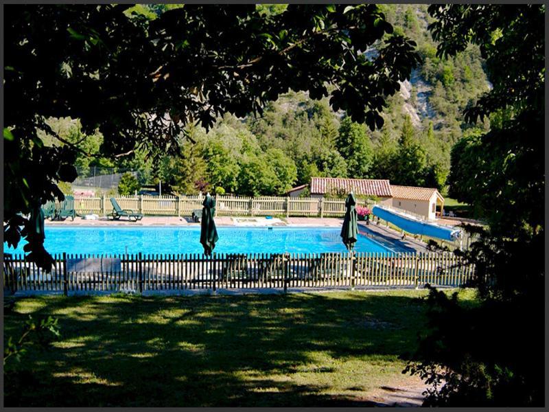 Logis Hotel Le Ceans Orpierre Esterno foto